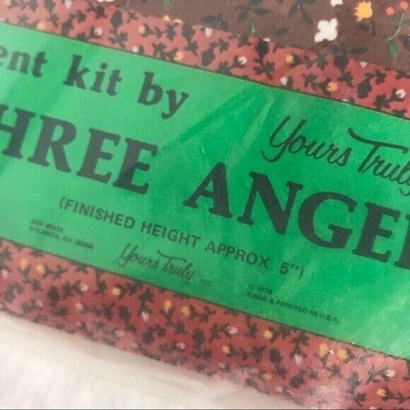 Yours Truly Vintage Unopened Three 5 Inch Angel Christmas Ornament Kit 1976 - Picture 3 of 4